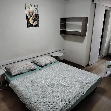 šofér Motel Valkóc