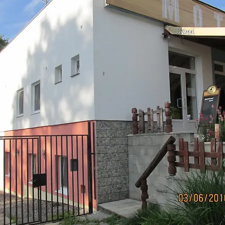 šofér Motel Valkóc
